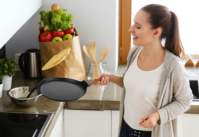 Materiale de calitate alese pentru o gătire rapidă, oferind o durată lungă de viață vaselor de gătit.