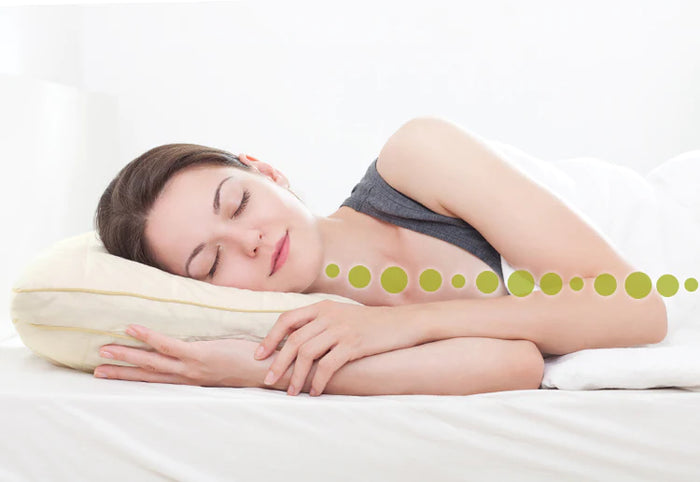 Oferă gâtului și coloanei vertebrale sprijinul corespunzător.