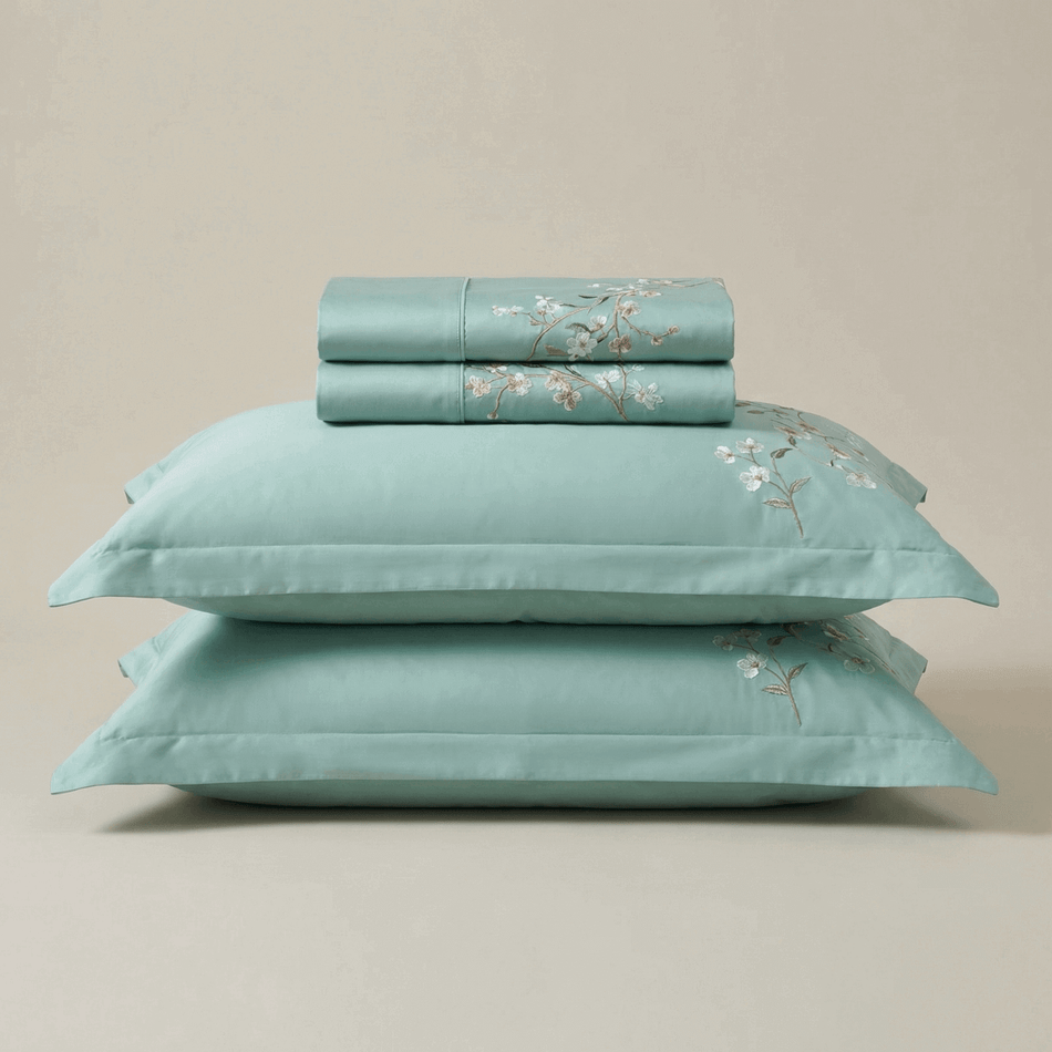 Svilanit PREMIUM lenjerie de pat din bumbac satinat brodat Aleasha – calitatea celebră a bumbacului egiptean