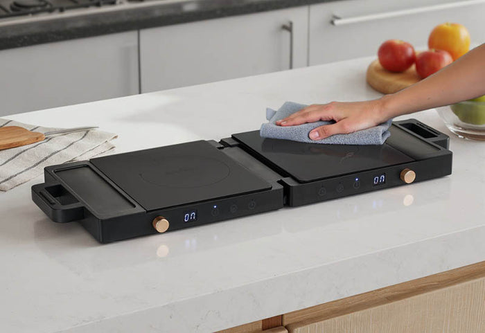 Design modern și curățare ușoară.