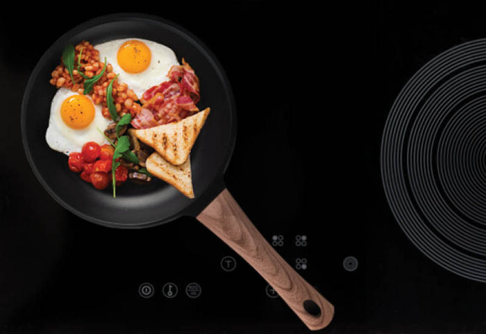 Potrivit pentru toate plitele, inclusiv pentru cele cu inducție.