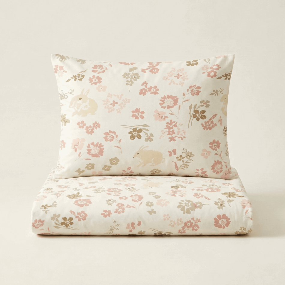 Lenjerie de pat pentru bebeluși Svilanit Meadow Tales