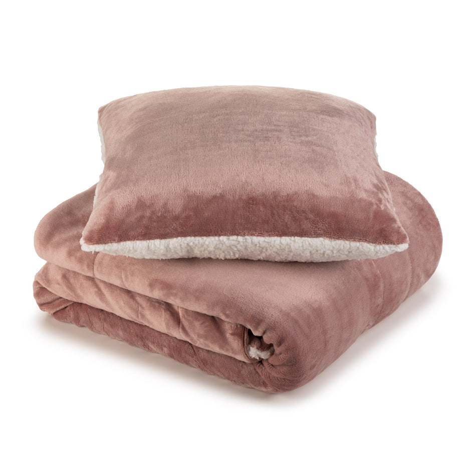 Set cu pernă decorativă și pătură Svilanit Hug