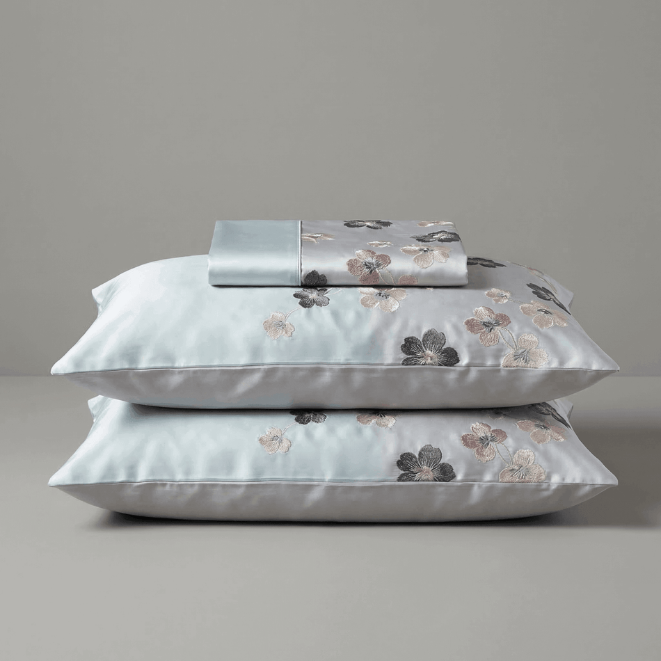 Svilanit PREMIUM lenjerie de pat din bumbac satinat brodat Elara – calitatea celebră a bumbacului egiptean