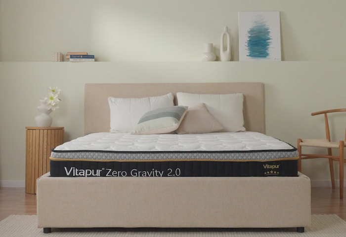 Design rafinat care reflectă luxul și calitatea premium a saltelei.